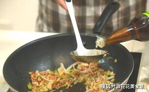 低油飲食怎么做？教你7個做菜小技巧，多油變少油控制在3小勺內